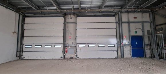 862m² Warehouse in Forlì, Italy No. 112182 2