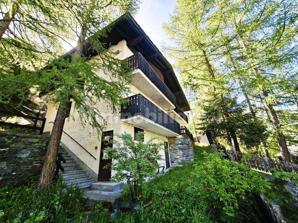 3 Schlafzimmer Wohnung in Valtournenche, Italy, Nr. 348506