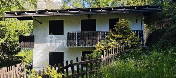 3 Schlafzimmer Wohnung in Valtournenche, Italy, Nr. 348506 4