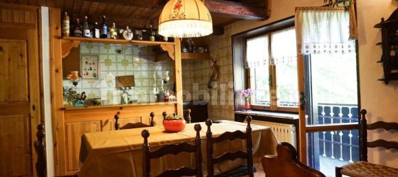3 Schlafzimmer Wohnung in Valtournenche, Italy, Nr. 348506 10