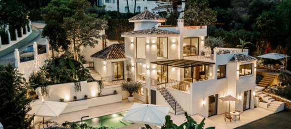 5 bedrooms Villa in Marbella, Spain No. 71363 25