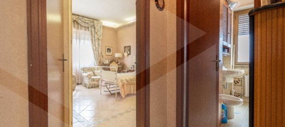 Villa de 6 divisões em Rome, Italy N.º 26504 27