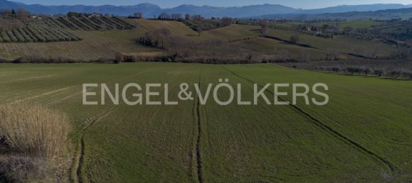 5 Schlafzimmer Haus in Montefalco, Italy, Nr. 106512 2