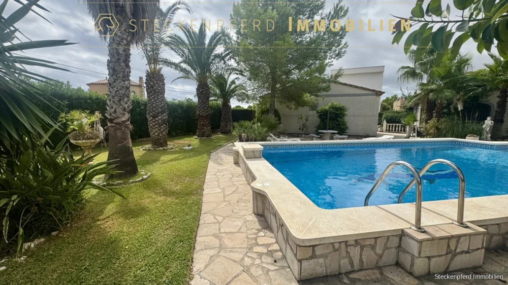 Villa de 5 dormitorios en Prignitz, Germany No. 336402