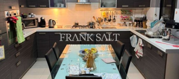 2 Schlafzimmer Maisonette-Wohnung in Santa Venera, Malta, Nr. 2214 2