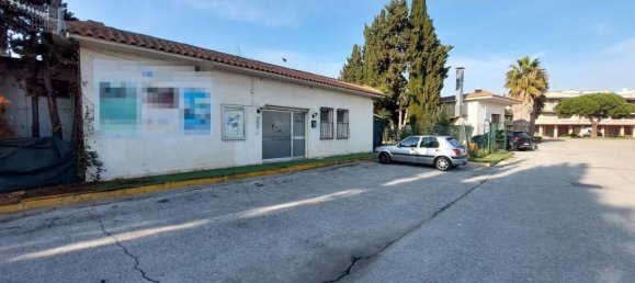 2700m² Commercial property in Martinsicuro, Italy No. 343139 3