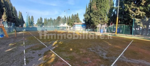 2700m² Commercial property in Martinsicuro, Italy No. 343139 14