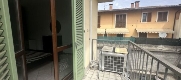 2 bedrooms Apartment in Casirate d'Adda, Italy No. 357975 7