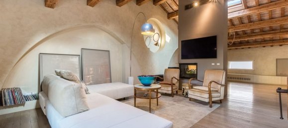 Квартира с 4 комнатами в Фаэнца, Италия № 162704 6