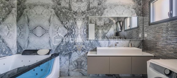 4 Schlafzimmer Villa in Brie-et-Angonnes, France, Nr. 339761 15