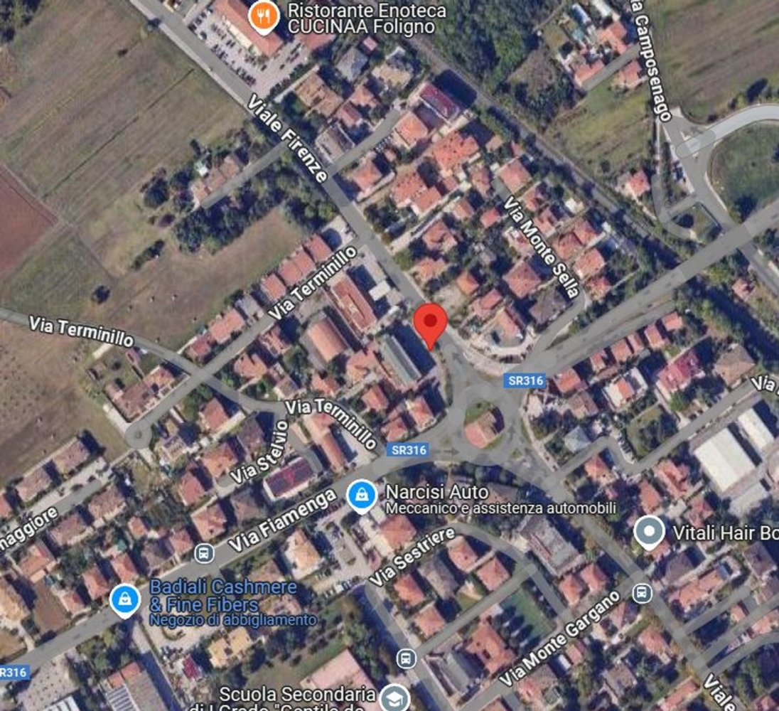 5 rooms Apartment in Foligno, Italy No. 34810