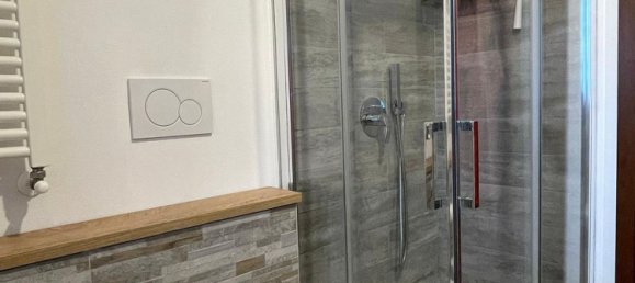 2 rooms Apartment in Lecco, Italy No. 94061 8