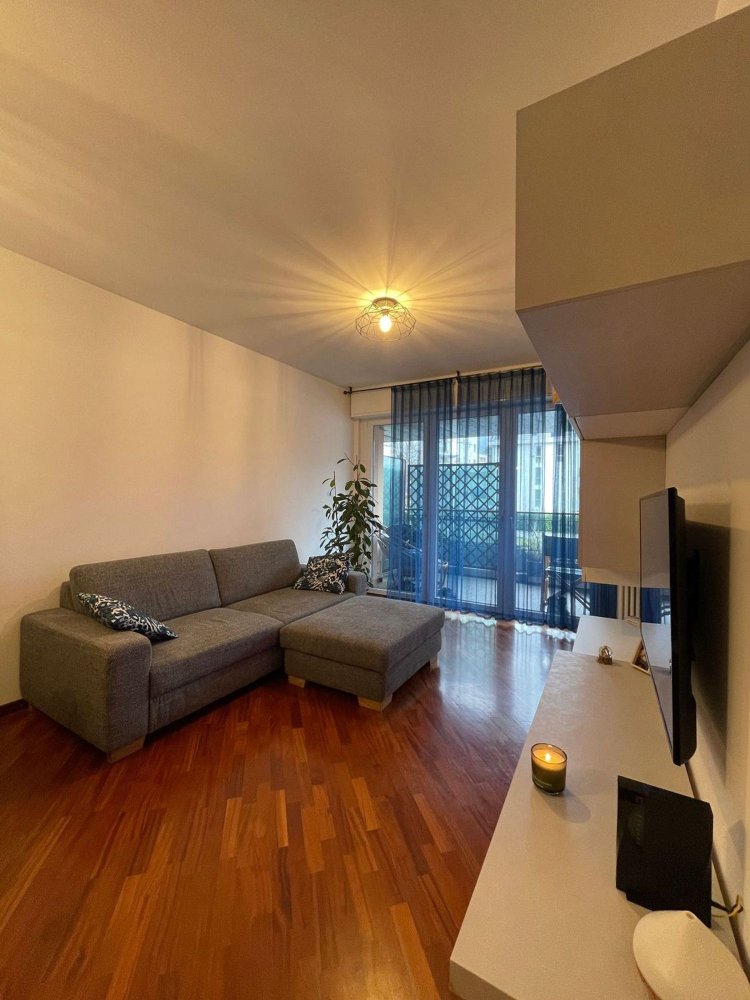 2 rooms Apartment in Lecco, Italy No. 94061