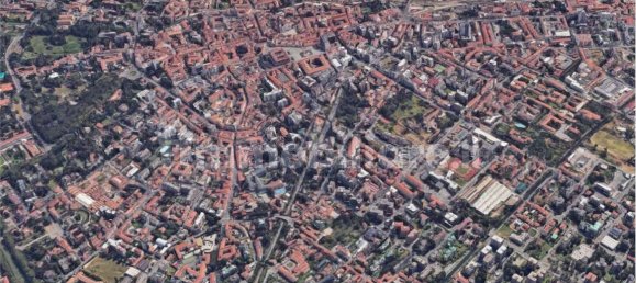 Квартира с 2 спальнями в Монца, Италия № 295804 8