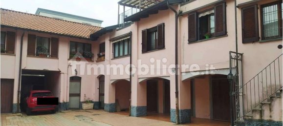 Квартира с 2 спальнями в Монца, Италия № 295804 2