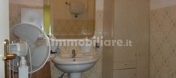 125m² Office in San Benedetto del Tronto, Italy No. 329148 9