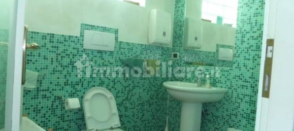 125m² Office in San Benedetto del Tronto, Italy No. 329148 8
