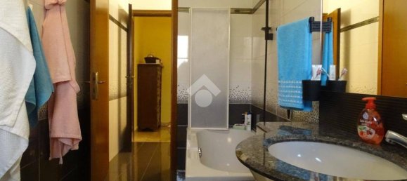 Apartamento de 2 dormitorios en Alessandria, Italy No. 301071 22