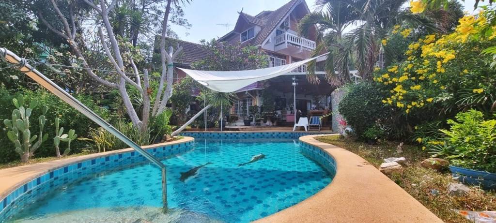 8 chambres Maison à Pattaya, Thailand No. 13155