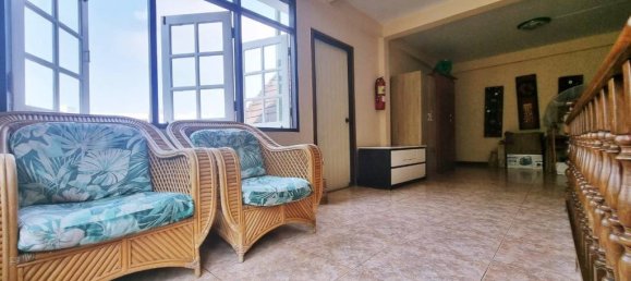 8 chambres Maison à Pattaya, Thailand No. 13155 9