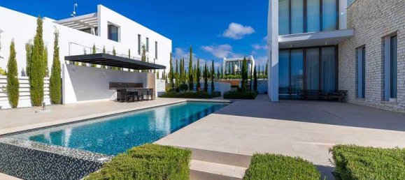 3 bedrooms Villa in Pegeia, Cyprus No. 13668 16