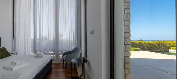 3 bedrooms Villa in Pegeia, Cyprus No. 13668 8