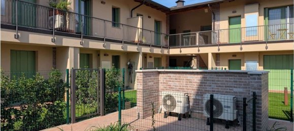 2 bedrooms Apartment in Osio Sopra, Italy No. 338614 3