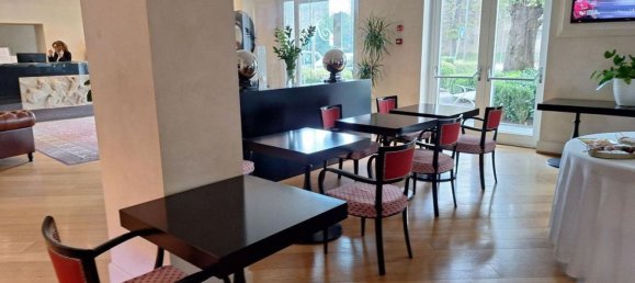 Edificio en Fano, Italy 760 m² No. 372517 17