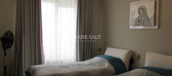 3 bedrooms Penthouse in Sliema, Malta No. 3984 12