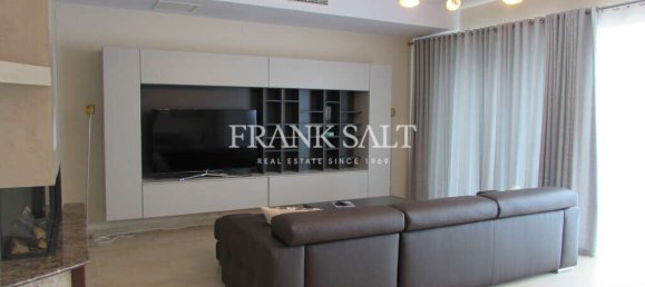 3 bedrooms Penthouse in Sliema, Malta No. 3984 3