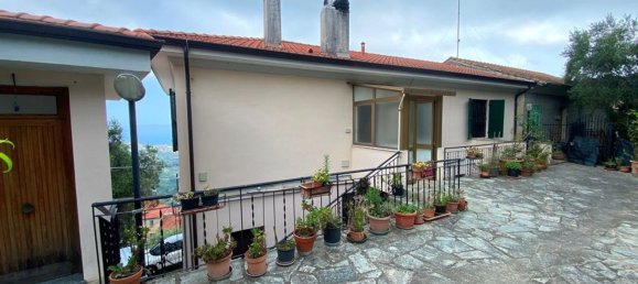 6 rooms Apartment in Sanremo, Italy No. 285624 3