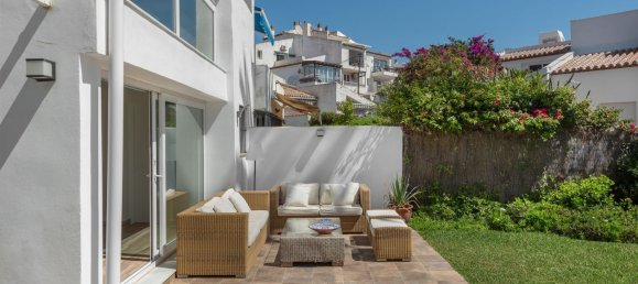 4 غرف نوم قطعة أرض في Estepona, Spain رقم 137225 3