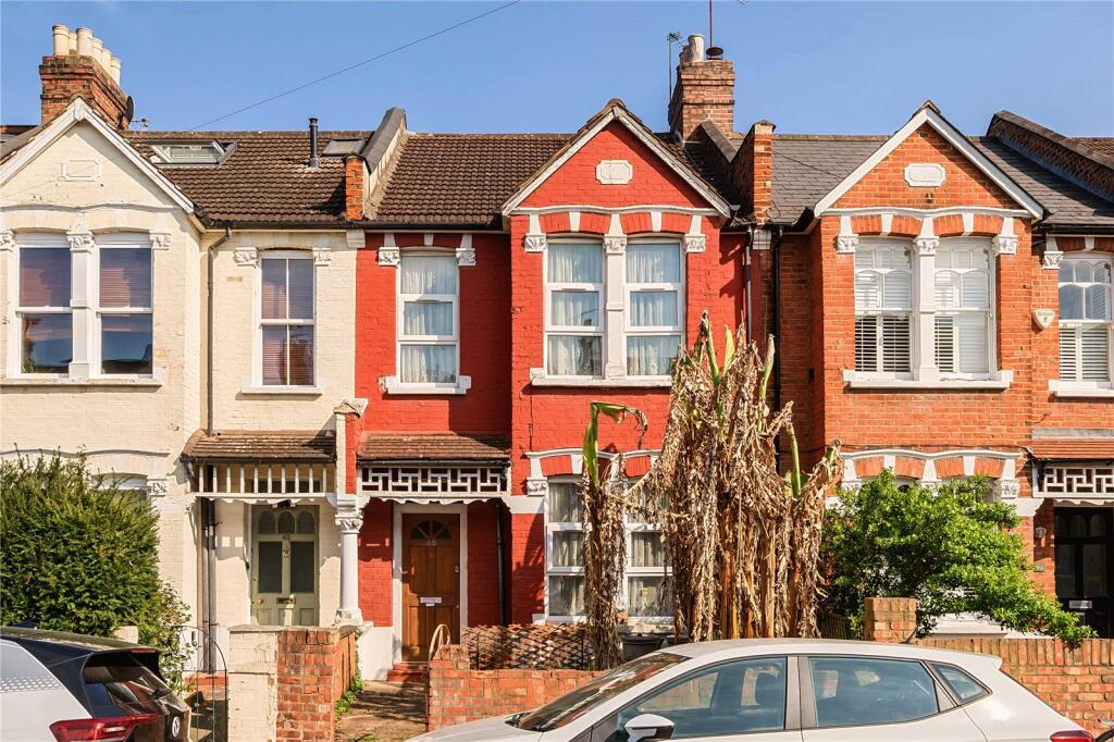 3 bedrooms House in Shepherds Bush, United Kingdom No. 12187