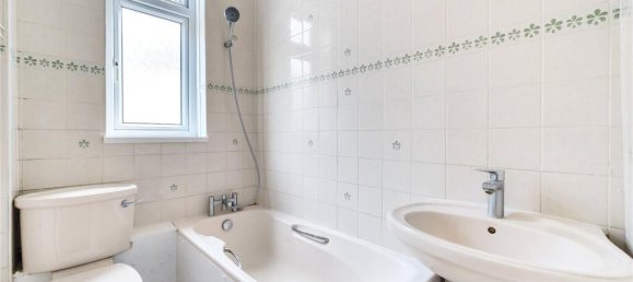 3 bedrooms House in Shepherds Bush, United Kingdom No. 12187 10