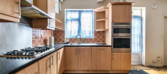 3 bedrooms House in Shepherds Bush, United Kingdom No. 12187 3