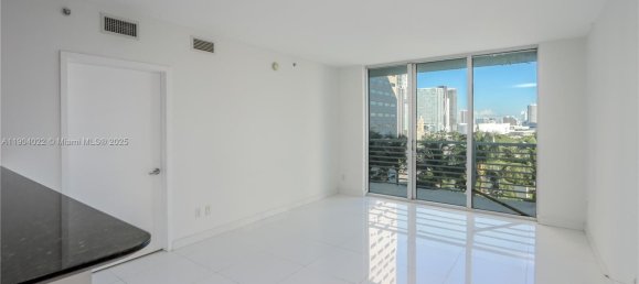 2 غرف نوم عقار تجاري في Miami, الولايات المتحدة رقم 614487 2