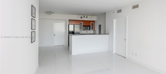 2 غرف نوم عقار تجاري في Miami, الولايات المتحدة رقم 614487 14