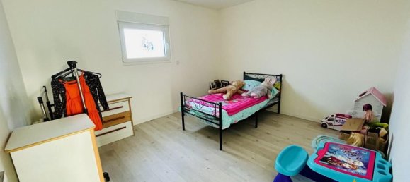 5 bedrooms House in Cambrai, France No. 152379 13