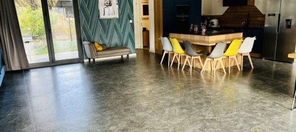 5 bedrooms House in Cambrai, France No. 152379 7