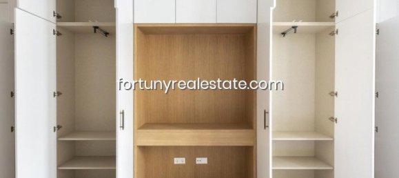 4 bedrooms Apartment in Madrid, Spain No. 110062 32