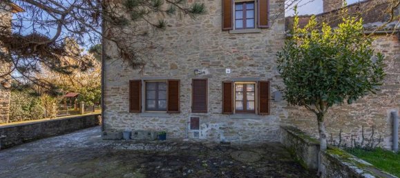 7 rooms House in Cortona, Italy No. 29655 5
