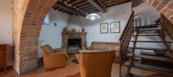 7 rooms House in Cortona, Italy No. 29655 20