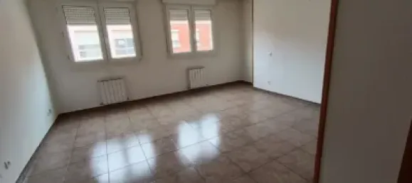 Apartamento de 4 dormitorios en Palencia, Spain No. 75474 16