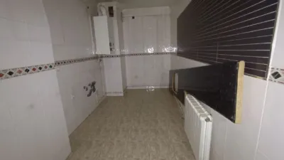 Apartamento de 4 dormitorios en Palencia, Spain No. 75474