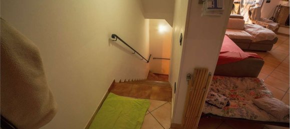6 rooms House in San Prospero, Italy No. 221638 9
