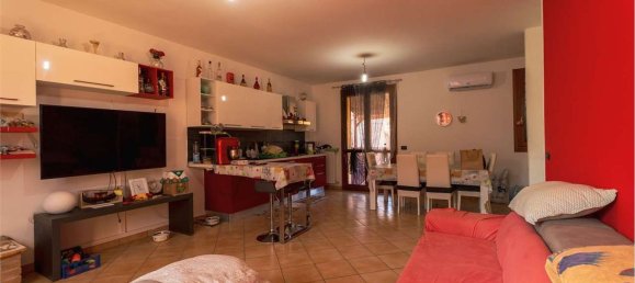 6 rooms House in San Prospero, Italy No. 221638 12