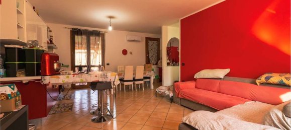 6 rooms House in San Prospero, Italy No. 221638 13