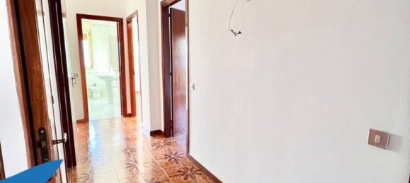 4 rooms Apartment in Palermo, Italy No. 274859 3