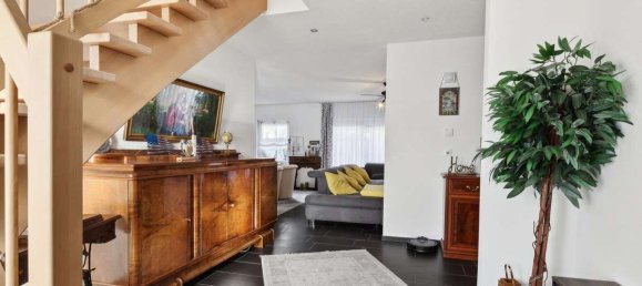 4 bedrooms House in Waldshut, Germany No. 90805 2