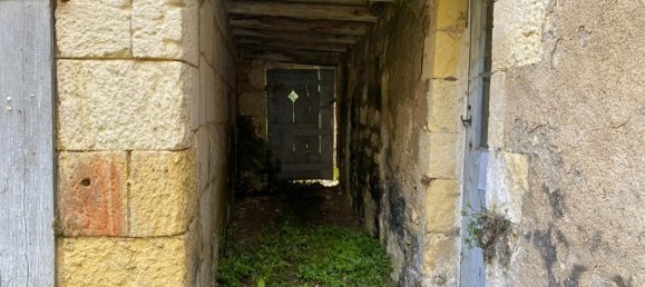 2 bedrooms House in Tournon-Saint-Martin, France No. 61537 16